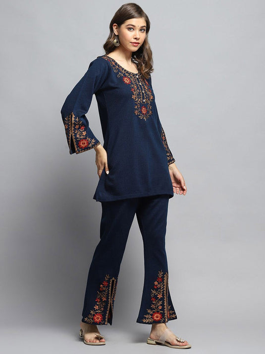 Round Neck Floral Embroidered Straight Tunic With Trousers