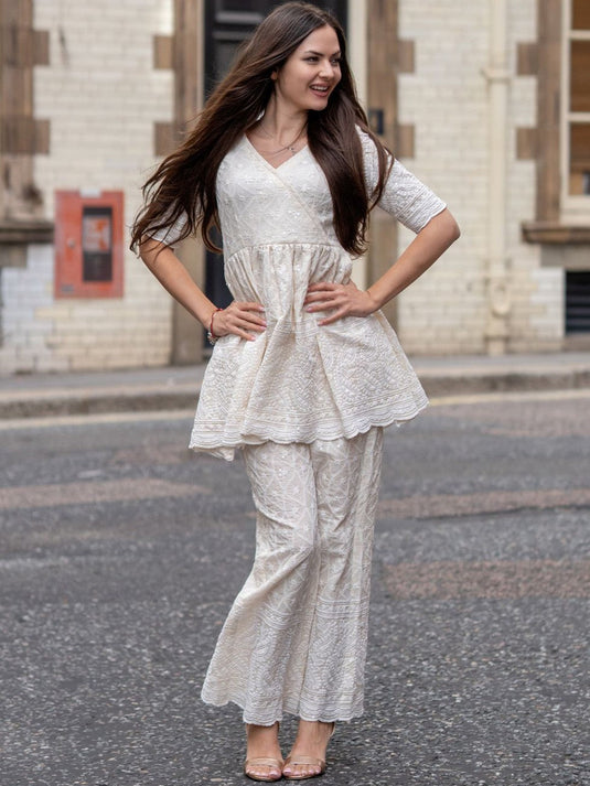 Women Chikankari Embroidered Pure Cotton Tunic & Trousers