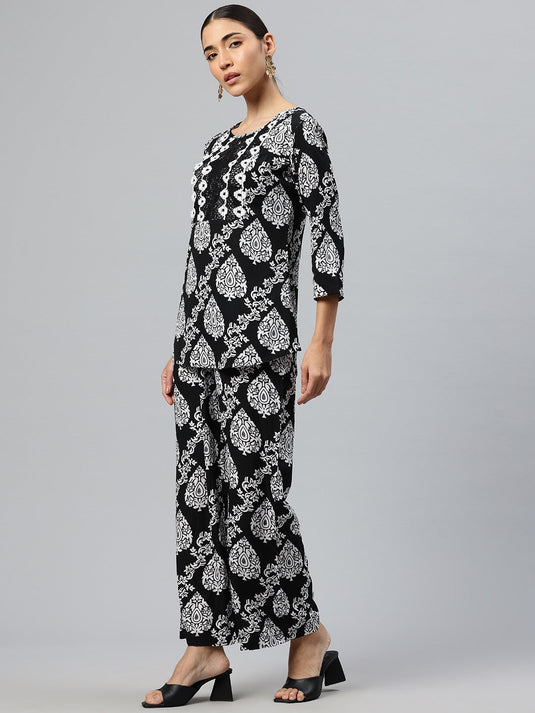 Women Lace Detail Yoke Design Floral Printed Top with Trousers